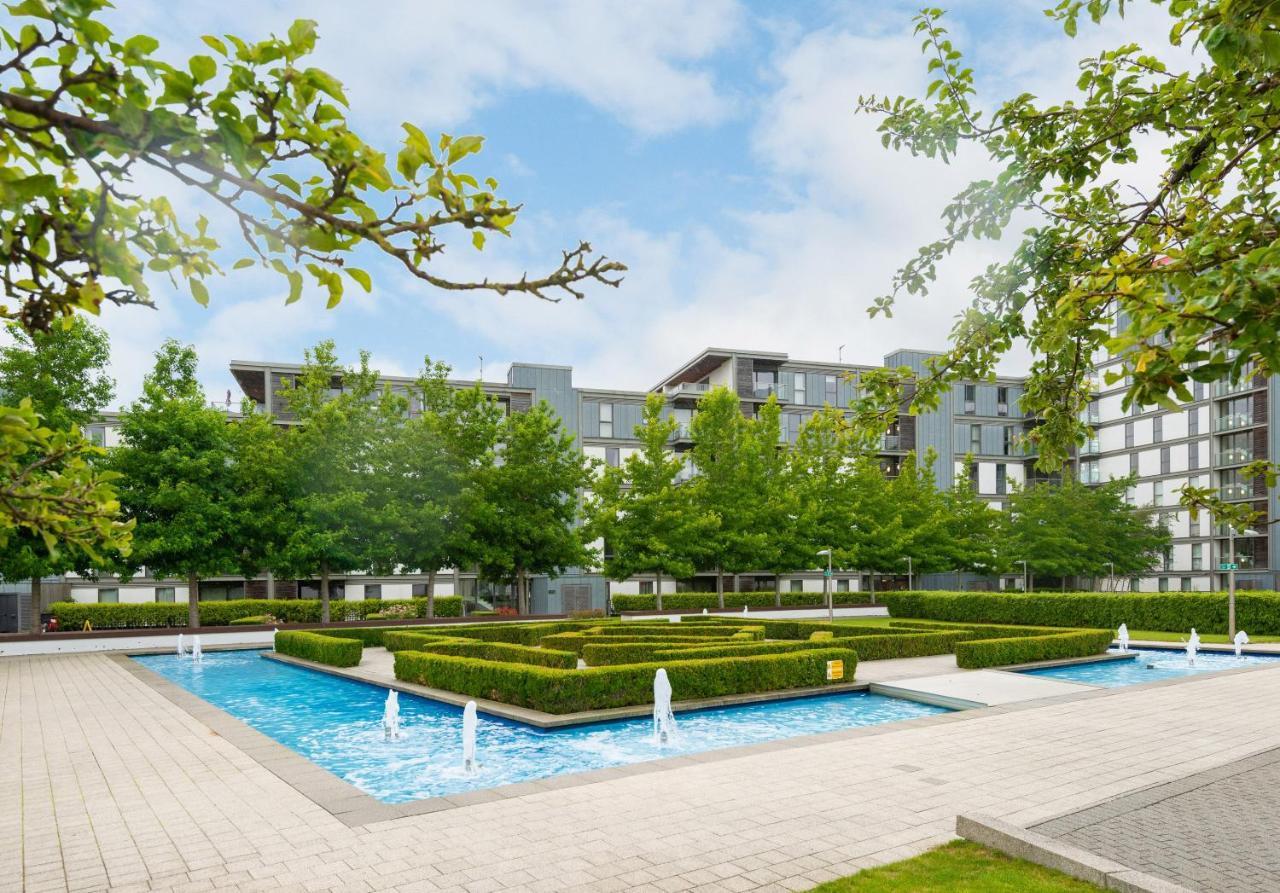 The Vizion Serviced Apartments From Pincott Properties - Free Parking, Private Balcony, And Wifi ミルトン・ケインズ エクステリア 写真