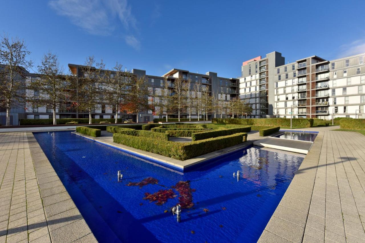 The Vizion Serviced Apartments From Pincott Properties - Free Parking, Private Balcony, And Wifi ミルトン・ケインズ エクステリア 写真