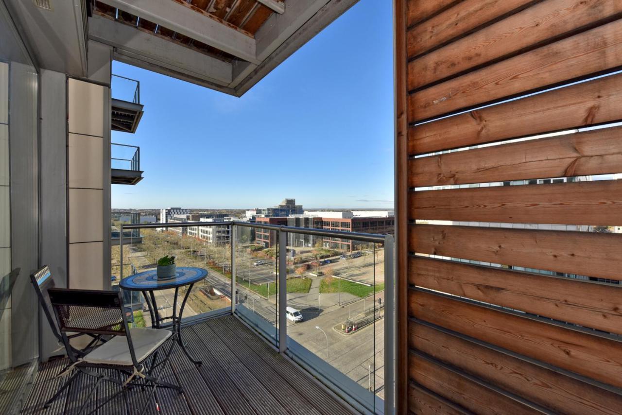 The Vizion Serviced Apartments From Pincott Properties - Free Parking, Private Balcony, And Wifi ミルトン・ケインズ エクステリア 写真