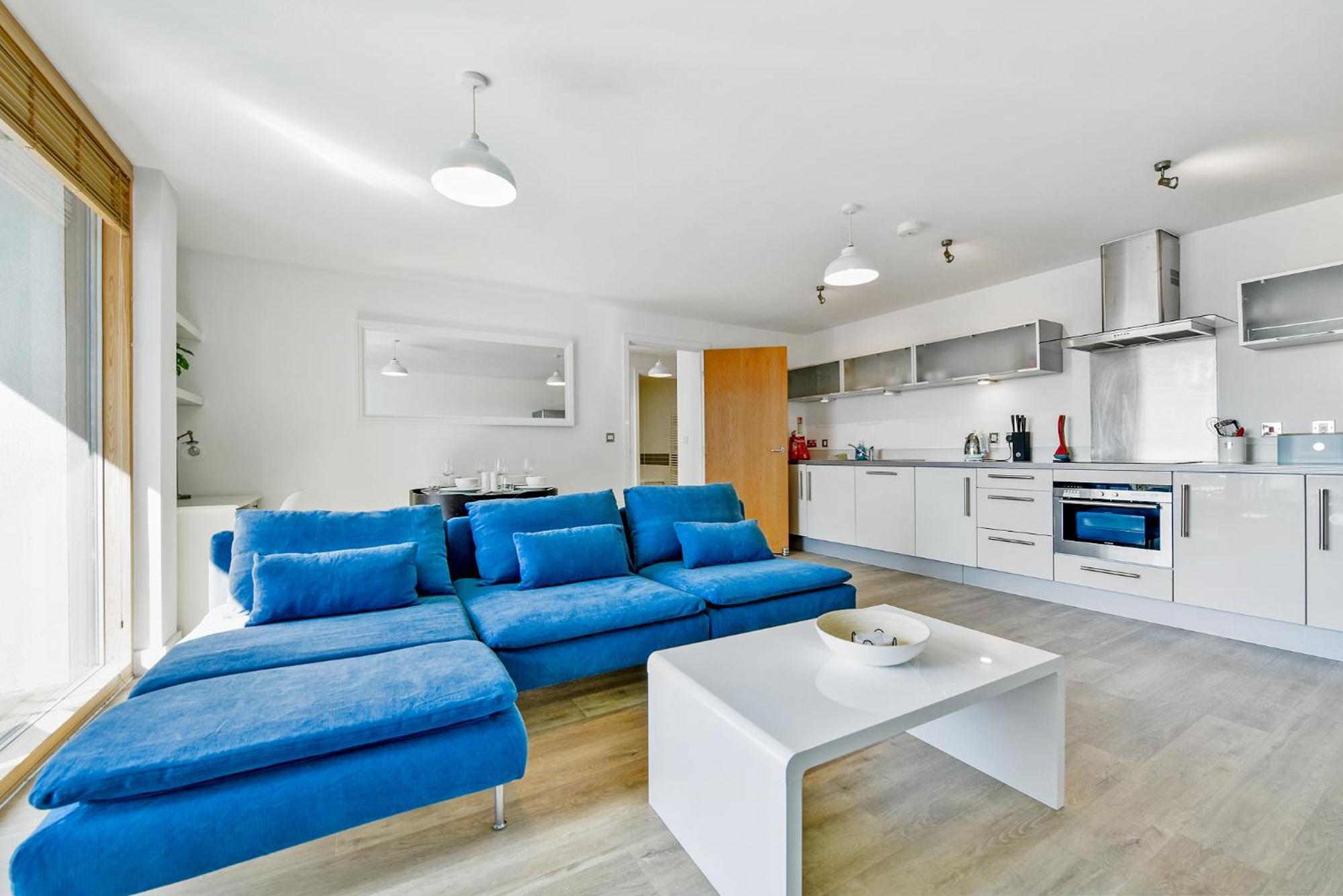 The Vizion Serviced Apartments From Pincott Properties - Free Parking, Private Balcony, And Wifi ミルトン・ケインズ エクステリア 写真