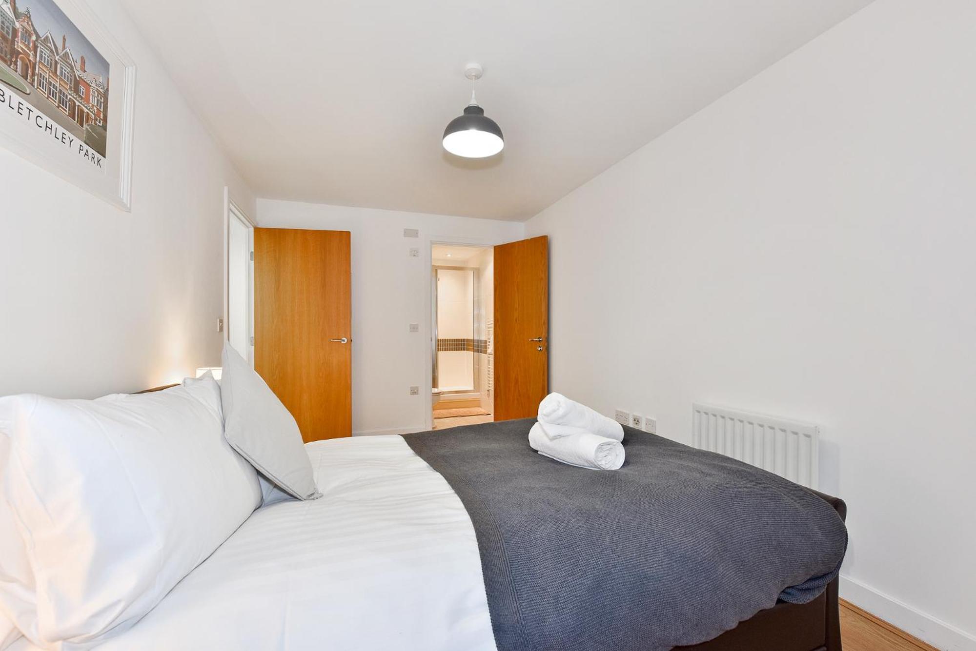 The Vizion Serviced Apartments From Pincott Properties - Free Parking, Private Balcony, And Wifi ミルトン・ケインズ 部屋 写真